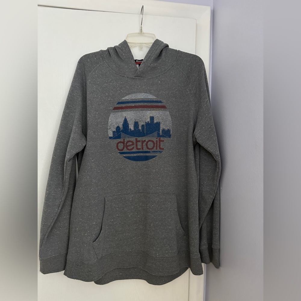 Gray Moosejaw XL women’s hoodie.